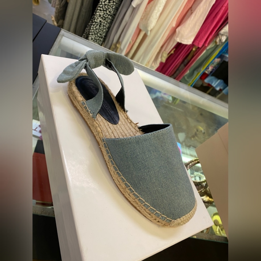 NIB cupcakes and cashmere espadrilles